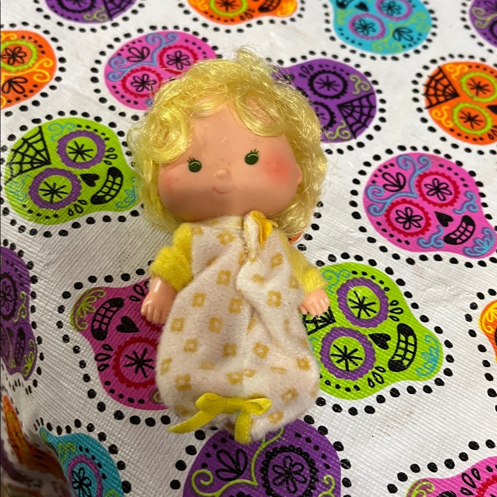 VINTAGE 1979 STRAWBERRY SHORTCAKE FRIEND BUTTER COOKIE YELLOW